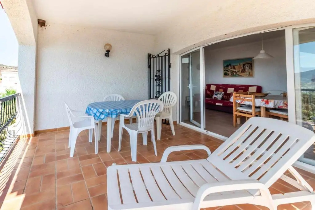Grifeu 11 apartamento con terraza y vista panorámica al mar