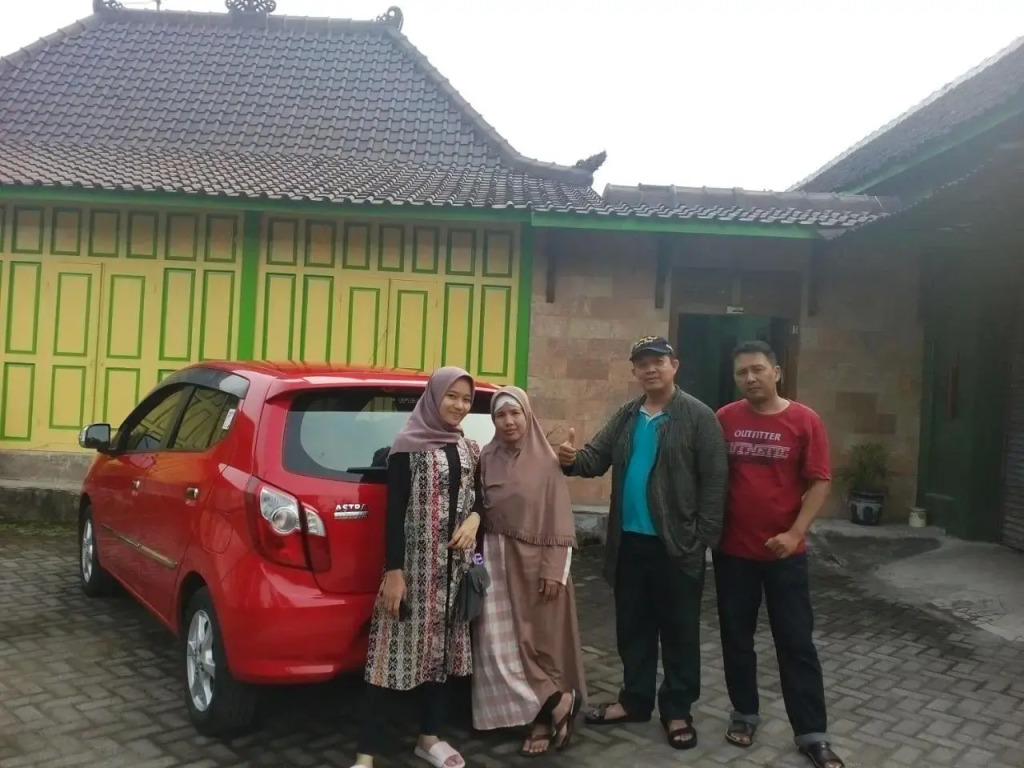 Pendopo Kayuwanan Syariah Near Terminal Giwangan