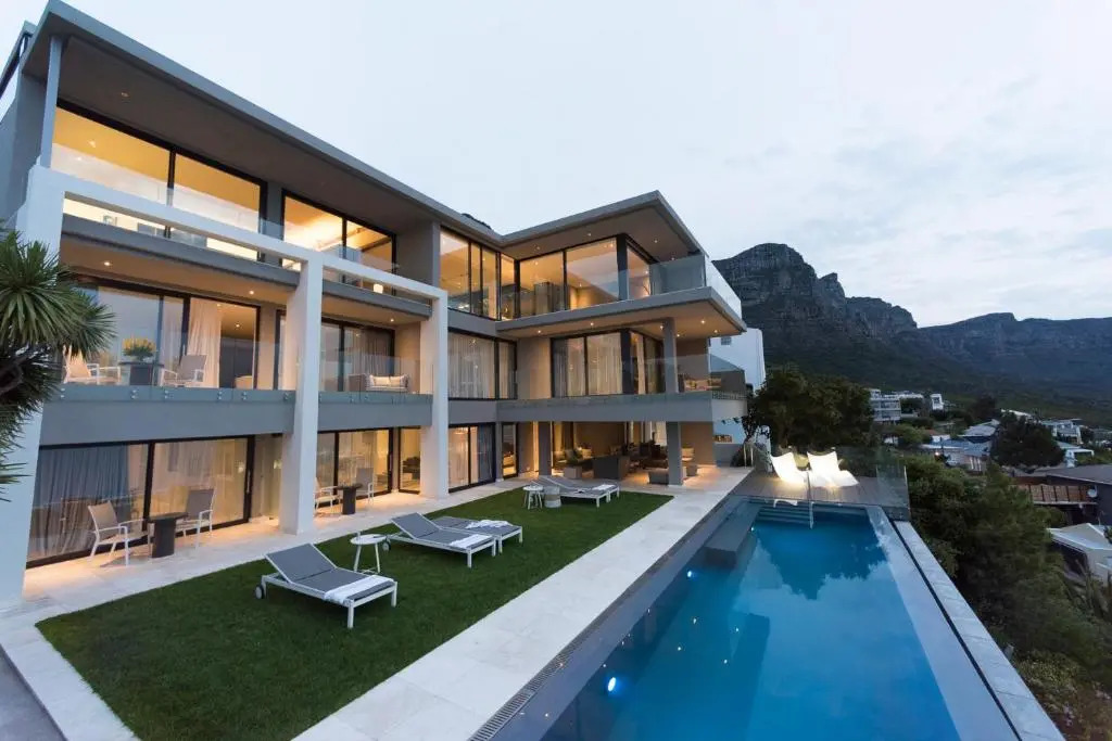CB-ONE Luxury Stay