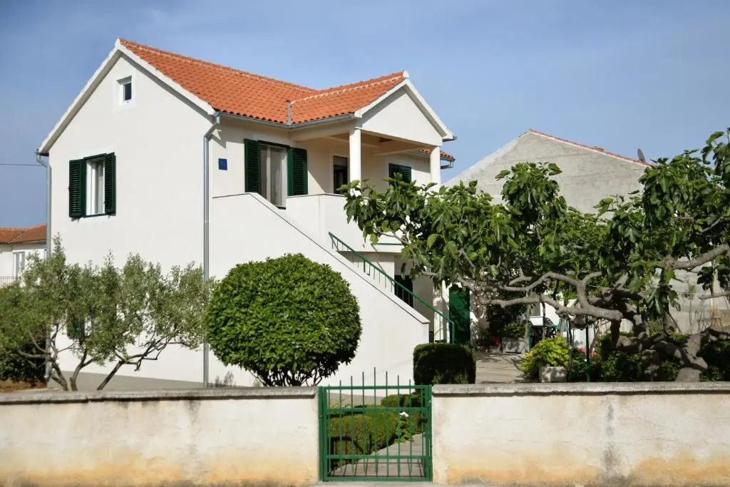 Apartment Mladenka