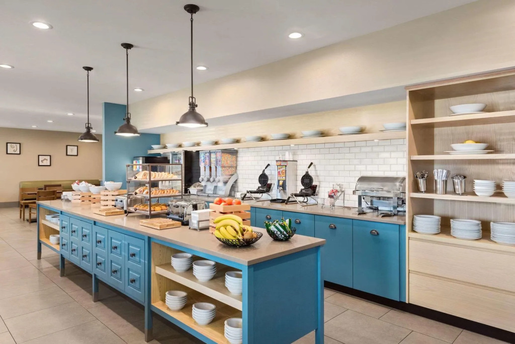 Country Inn & Suites by Radisson, Middleton - Madison West