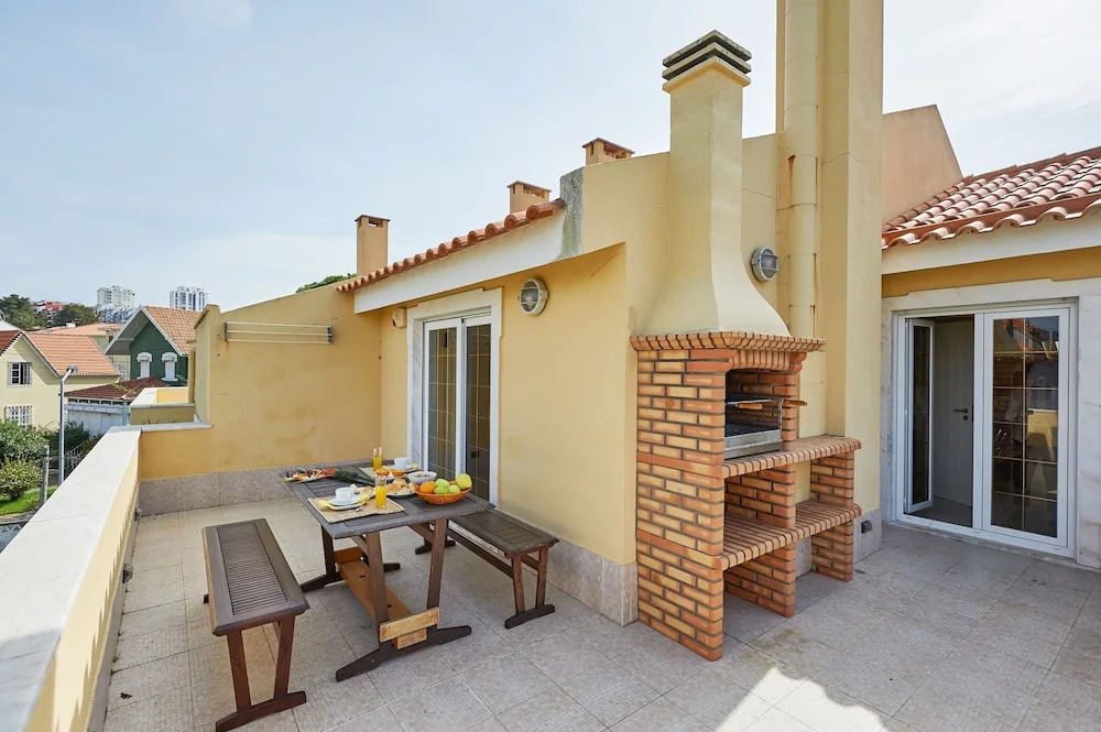 Estoril-penthouse-with-sea-view