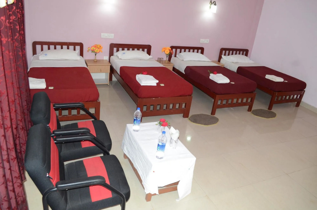 KSTDC Hotel Mayura Chalukya, Badami