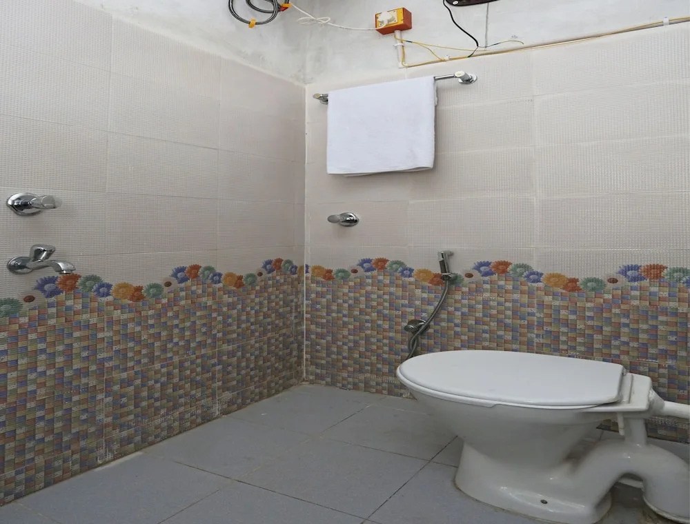 OYO 11559 Lakshay Residency