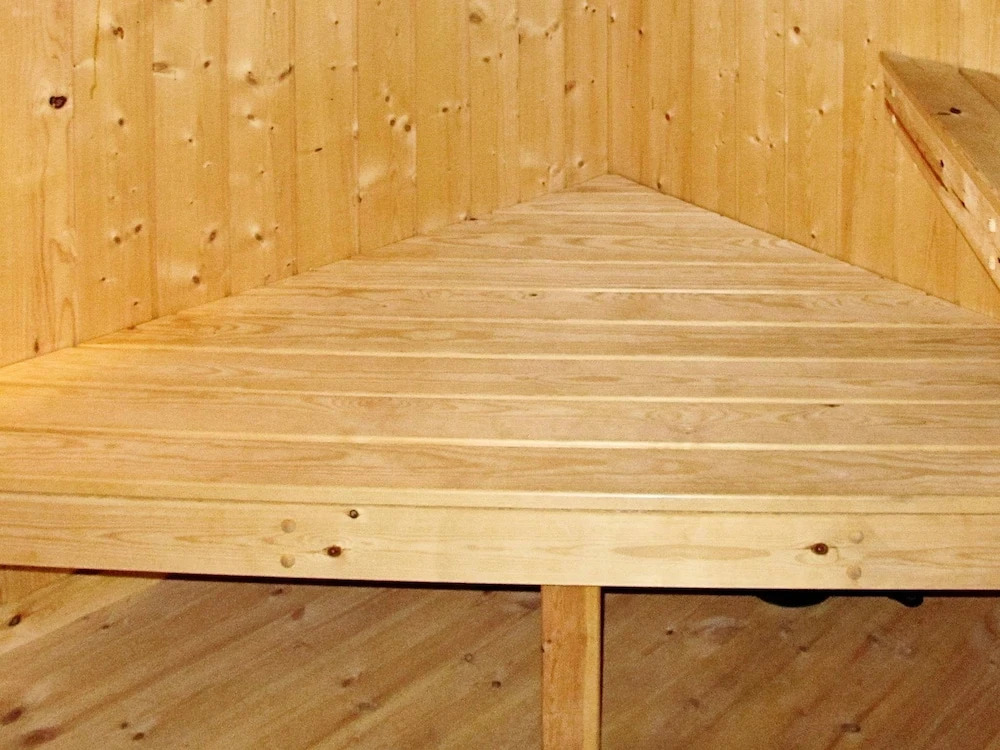 Pleasant Holiday Home in Væggerløse With Whirlpool
