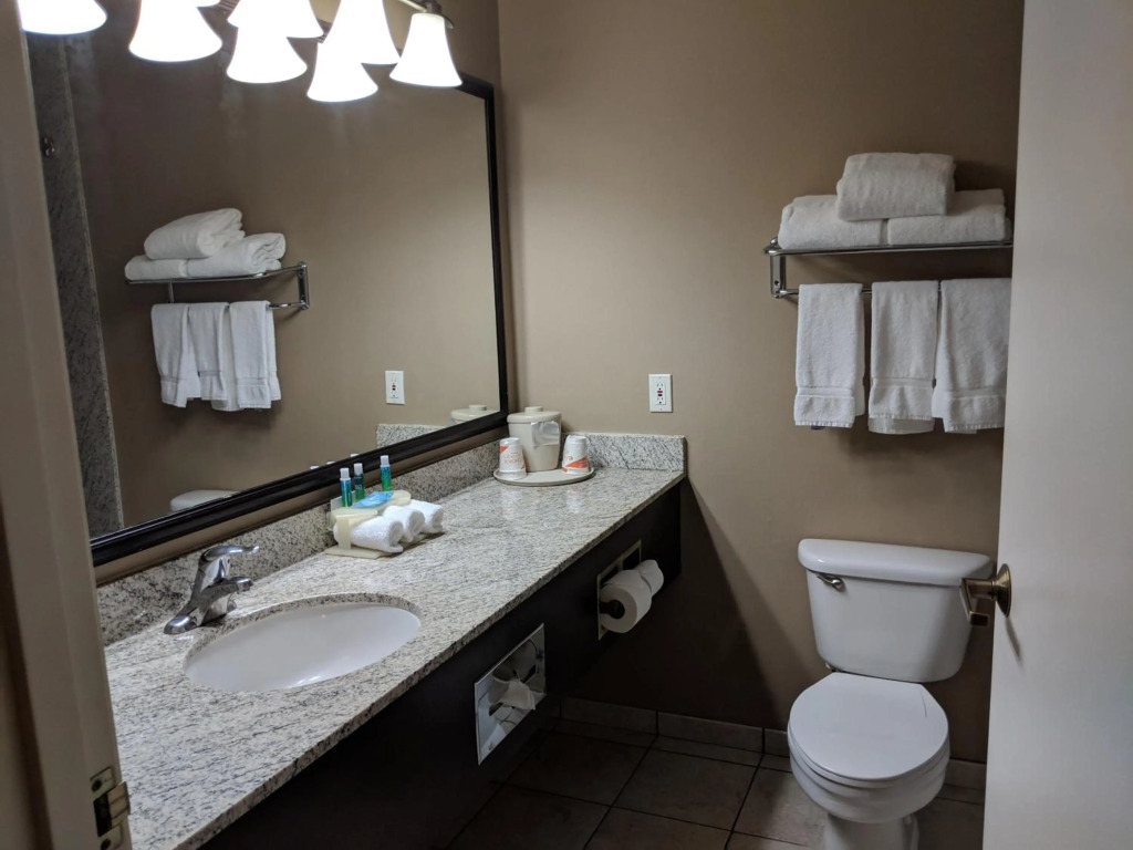 Clarion Pointe Medford