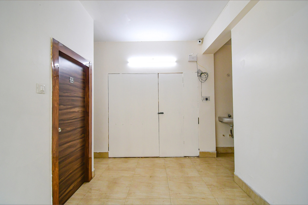 FabHotel New Dream Palace - Nr Acropilose Mall And Ruby Hospital