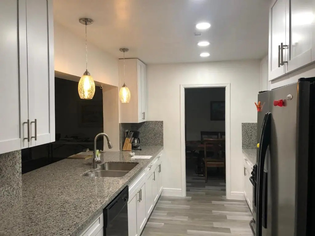 Purely Pompano, Pool, Water front, Paddleboard, Beach, 5 bedroom 3 bath