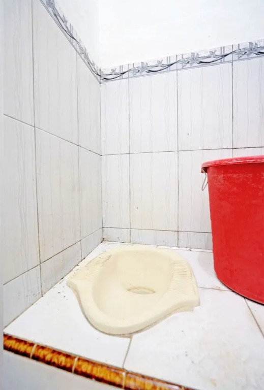 OYO Life 92937 Kost Putri Sarkara Syariah