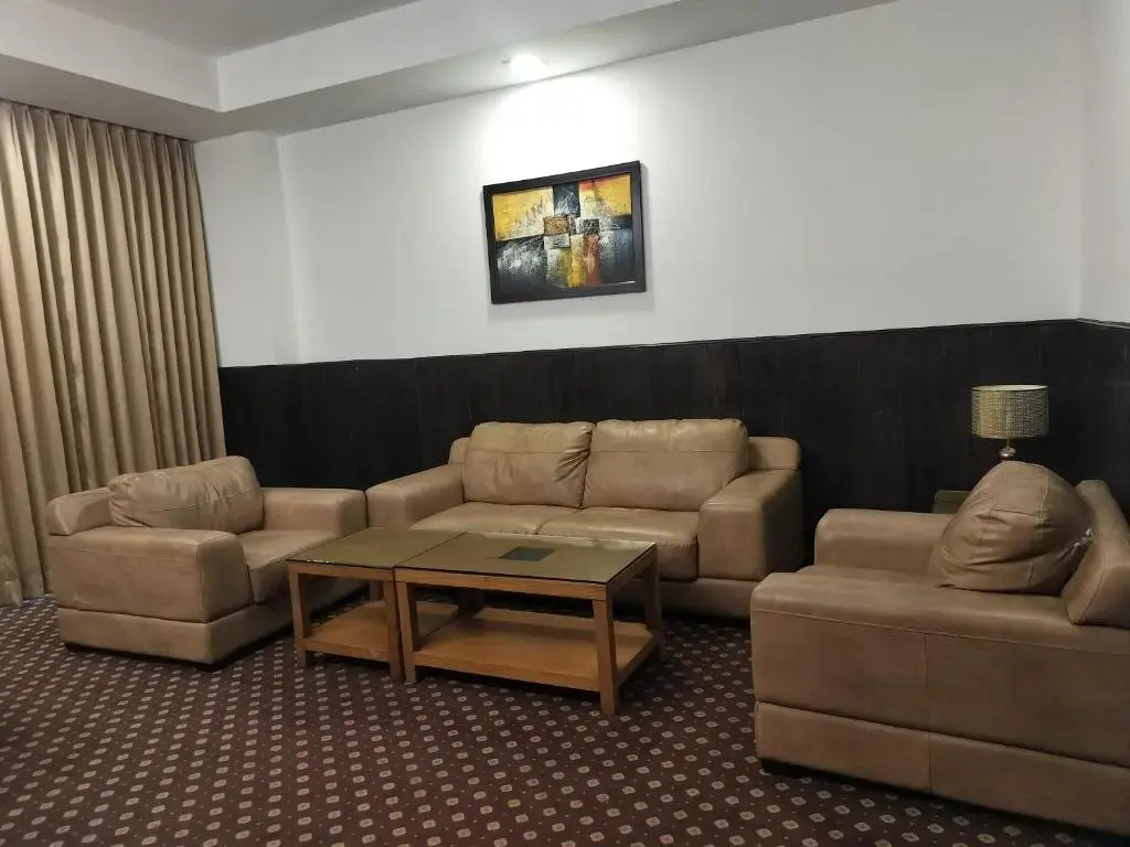 Bellanta Hotel, 7km from IGI Airport Delhi
