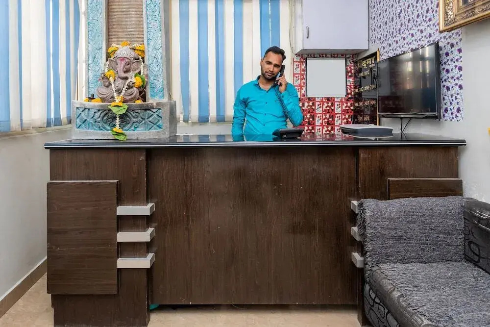 Hotel Padma Palace by OYO Rooms