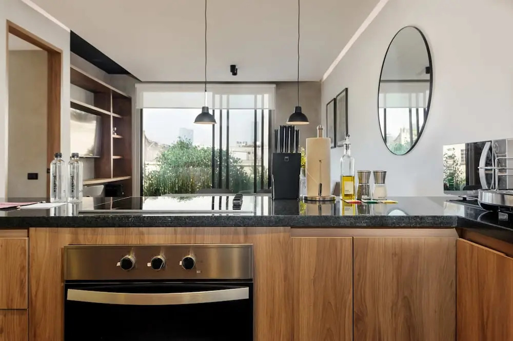 w Deluxe 1BR With Elegant Balcony in Roma Nte