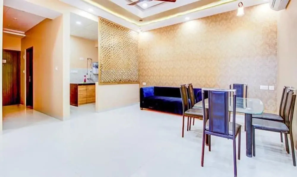 FabHotel 7th Crossing