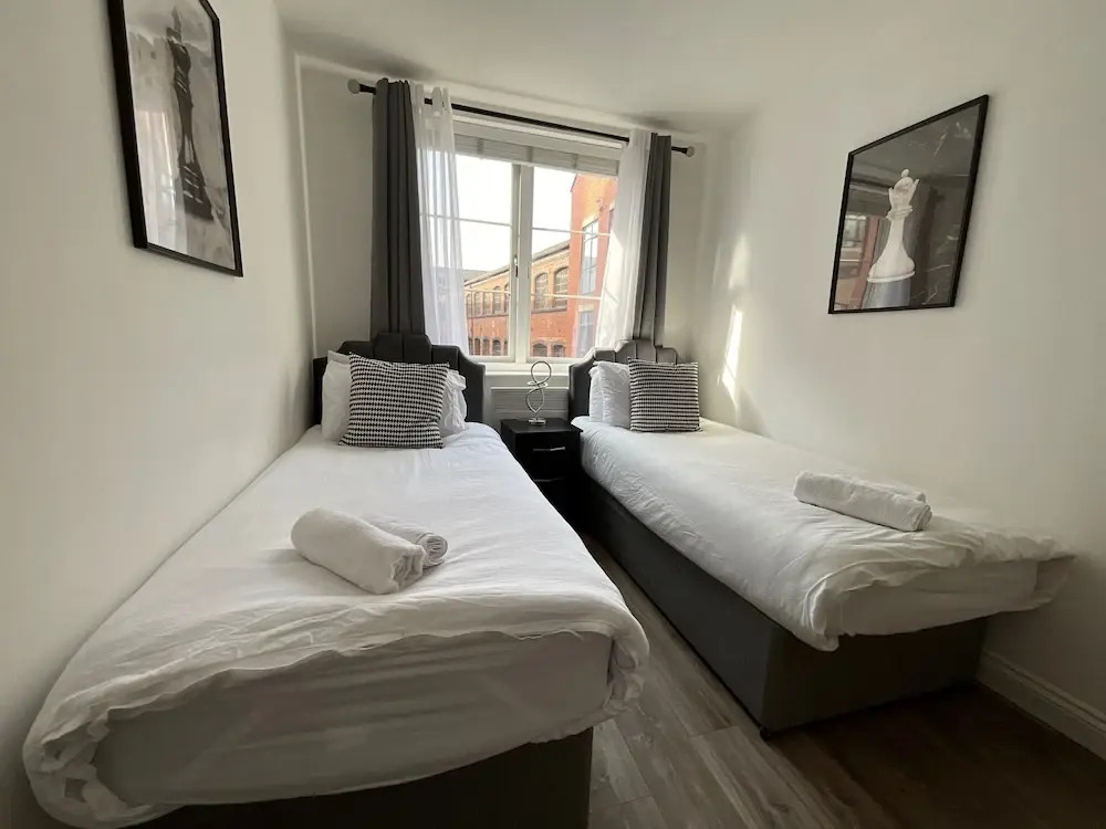 City Retreat Birmingham - Modern 2 Bed Apartment
