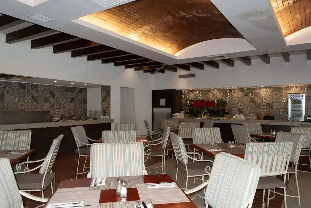 Oceanfront condo at voted best Cancun sandy beach