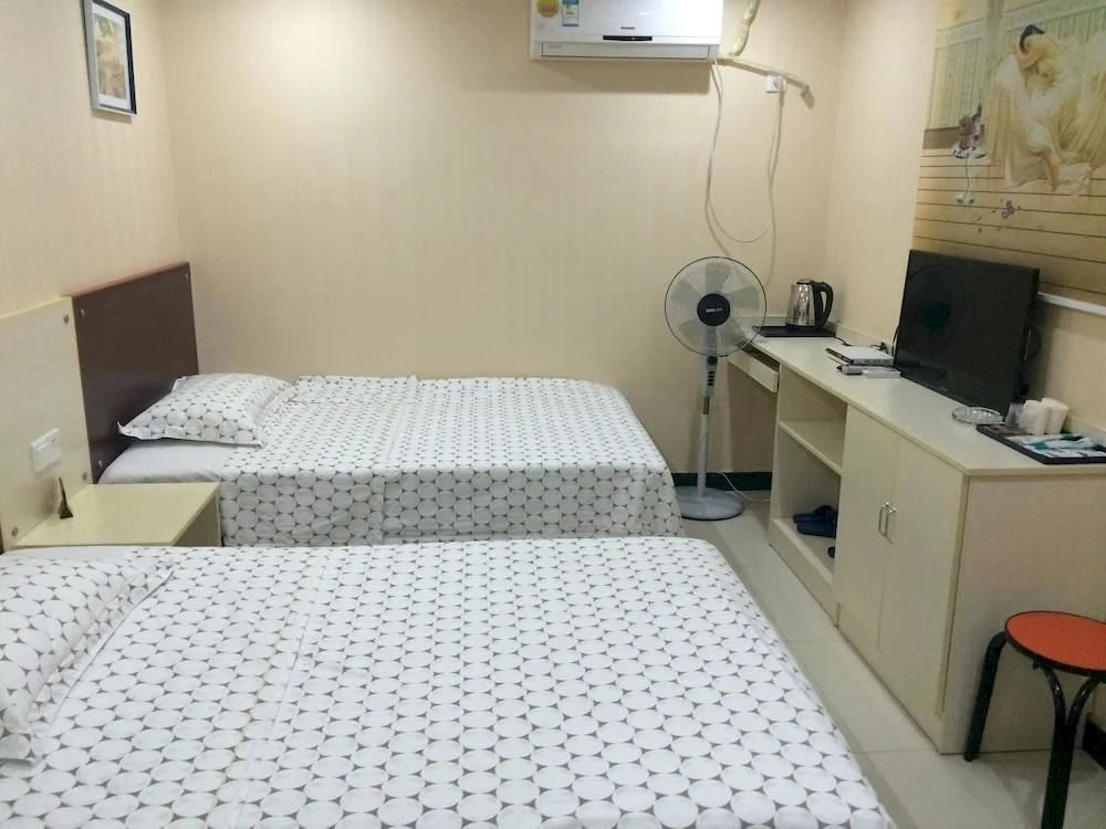 Wuhan Huashen Hotel