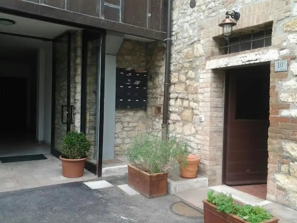 Quasar Residence