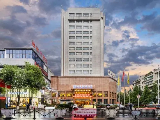 Grand Dragon Hotel
