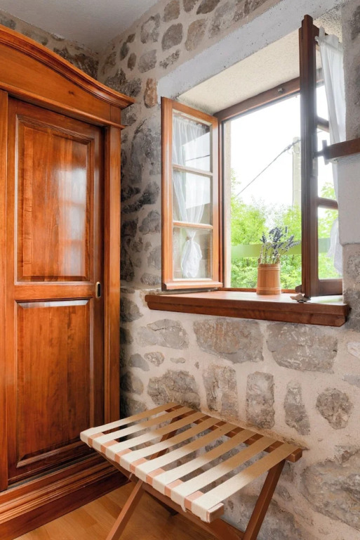 Traditional Stone House Adrian