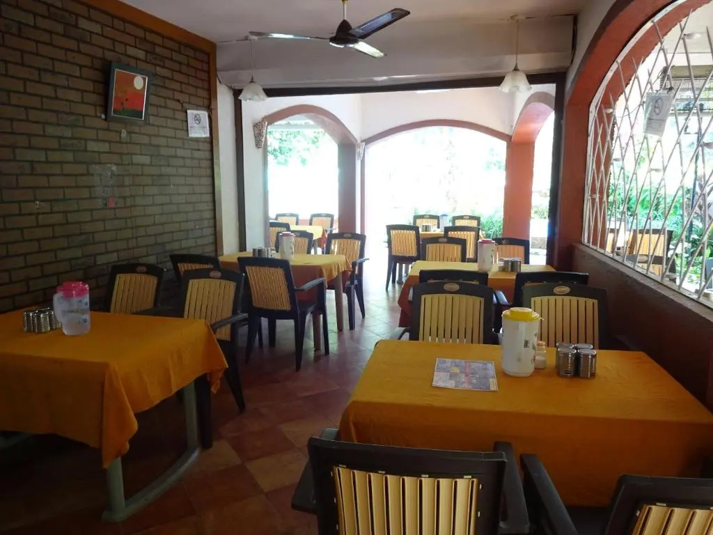 Renzo's Inn