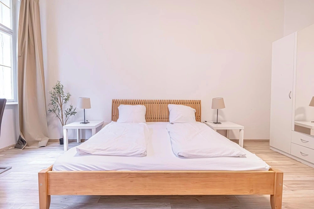 Comfortable 1BR Near Belvedere Palace
