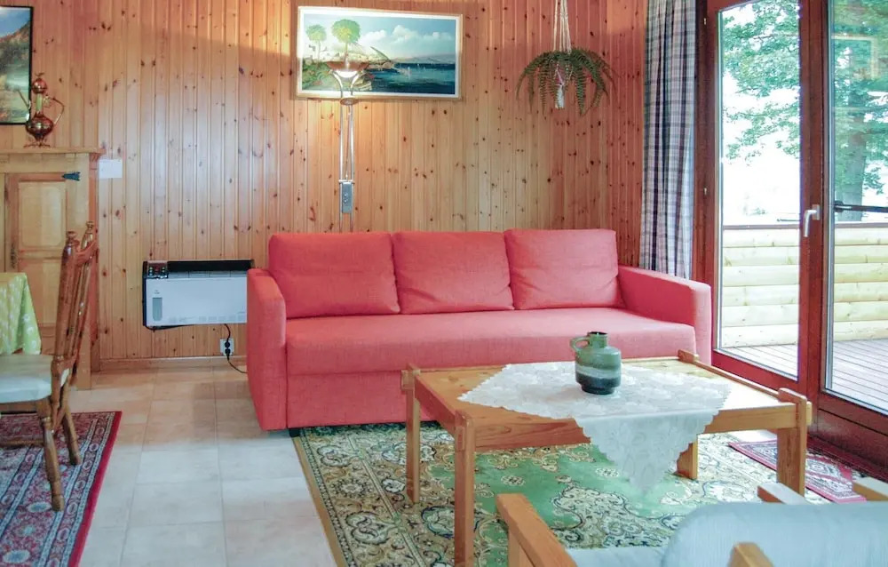 Stunning Home in Somme-leuze With 2 Bedrooms