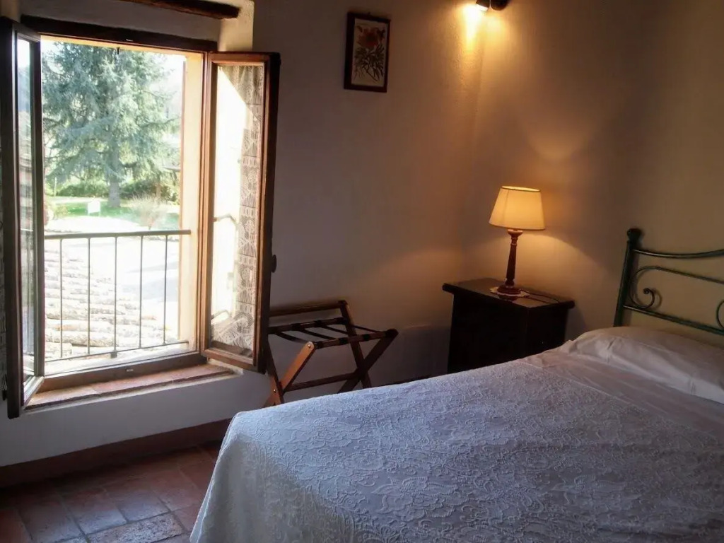 LAia Country Holidays