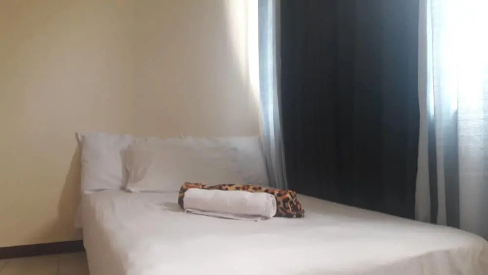 Ekonumi Rooms at Benrosi Plaza