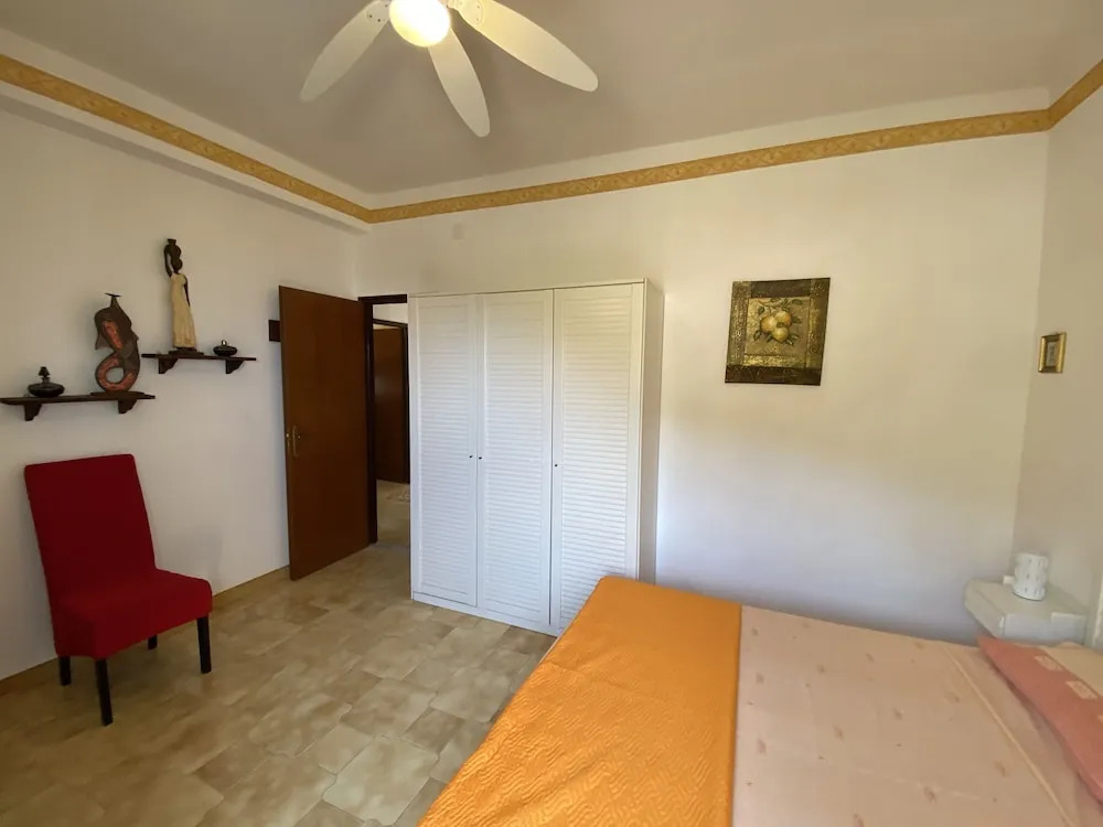 Apartment - Sleeps 5, Free Parking & Pet Friendl