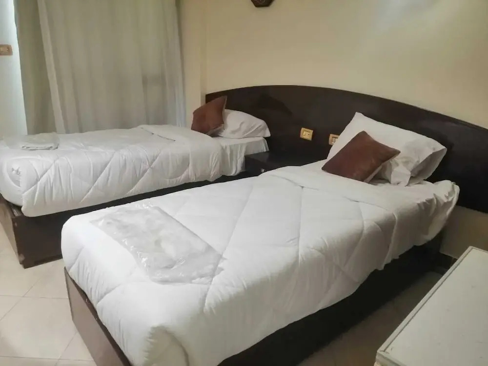 Eiffel Hotel Hurghada