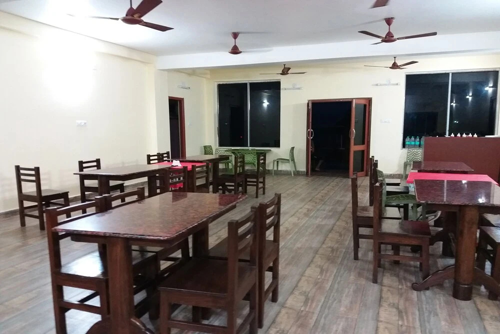 Arya Beach Resort