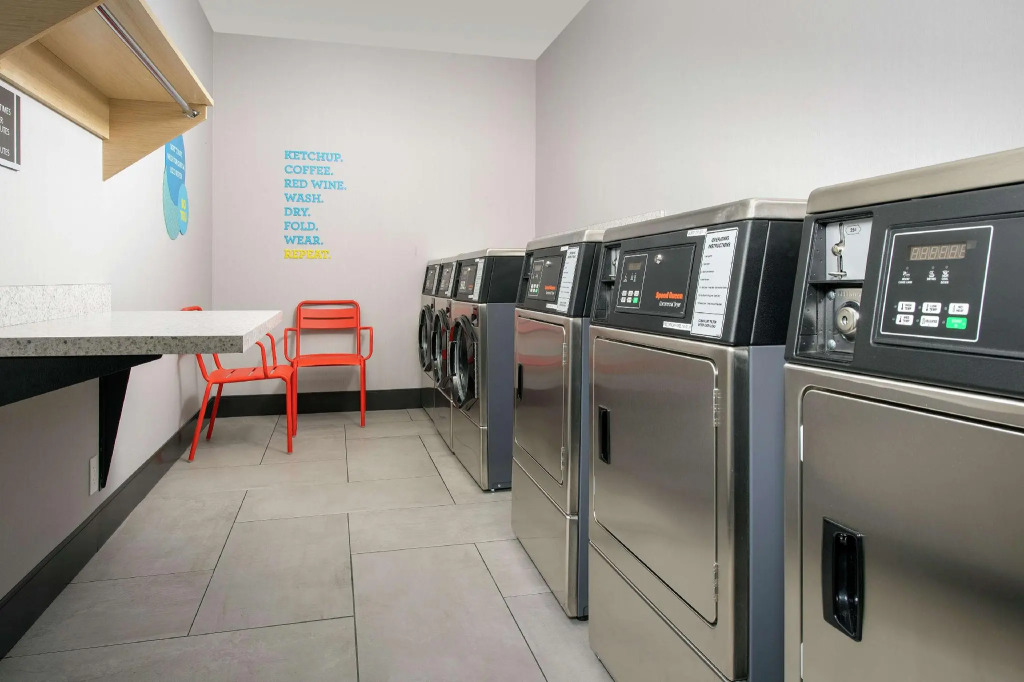 Отель Home2 Suites by Hilton Nashville Downtown Convention Center