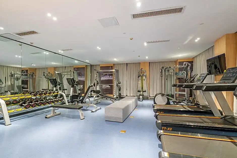 Mingyu Rezen Hotel (Chengdu Happy Valley Southwest Jiaotong University)