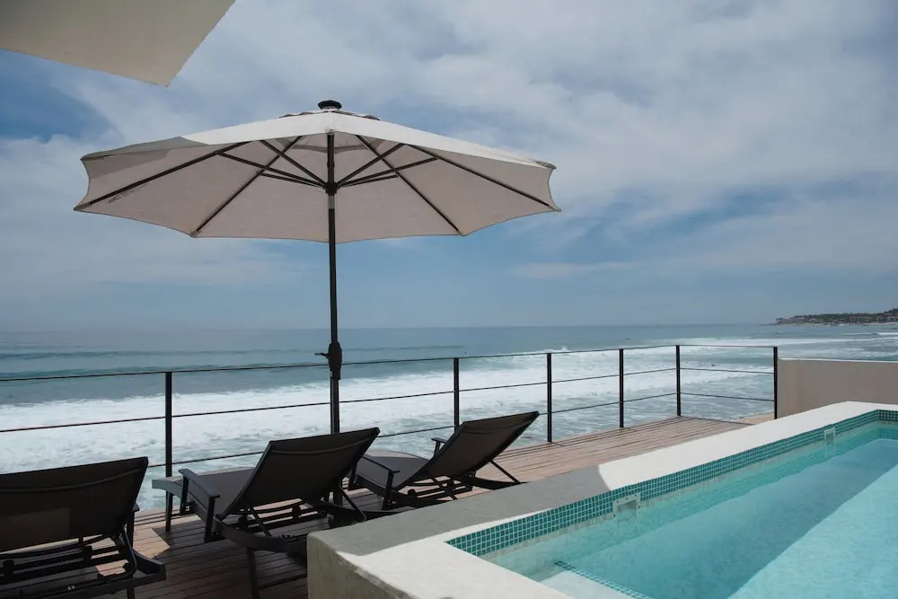 Cabo Break Hotel