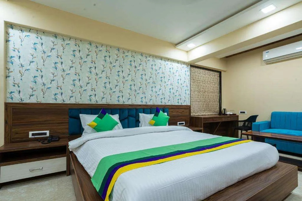 Lemon wood suites