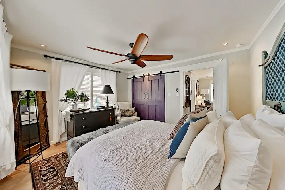 Charming W/ Chic Decor -- Walk To Downtown 3 Bedroom Home