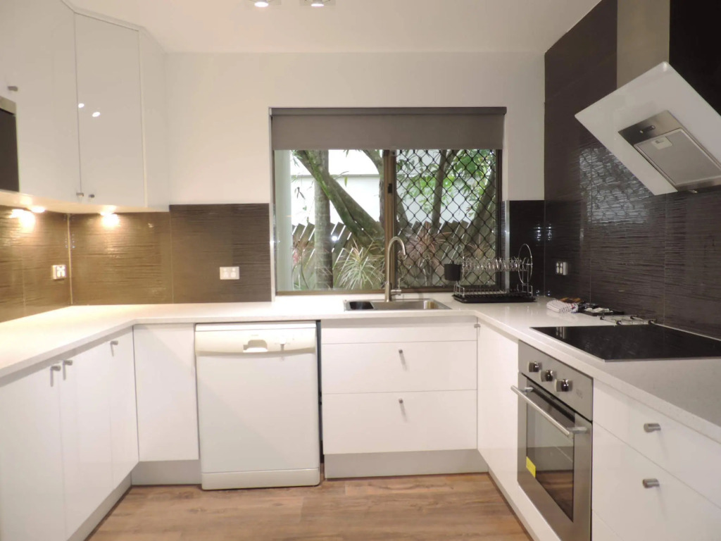 Noosa Boutique Apartments & Elkhorn Villas