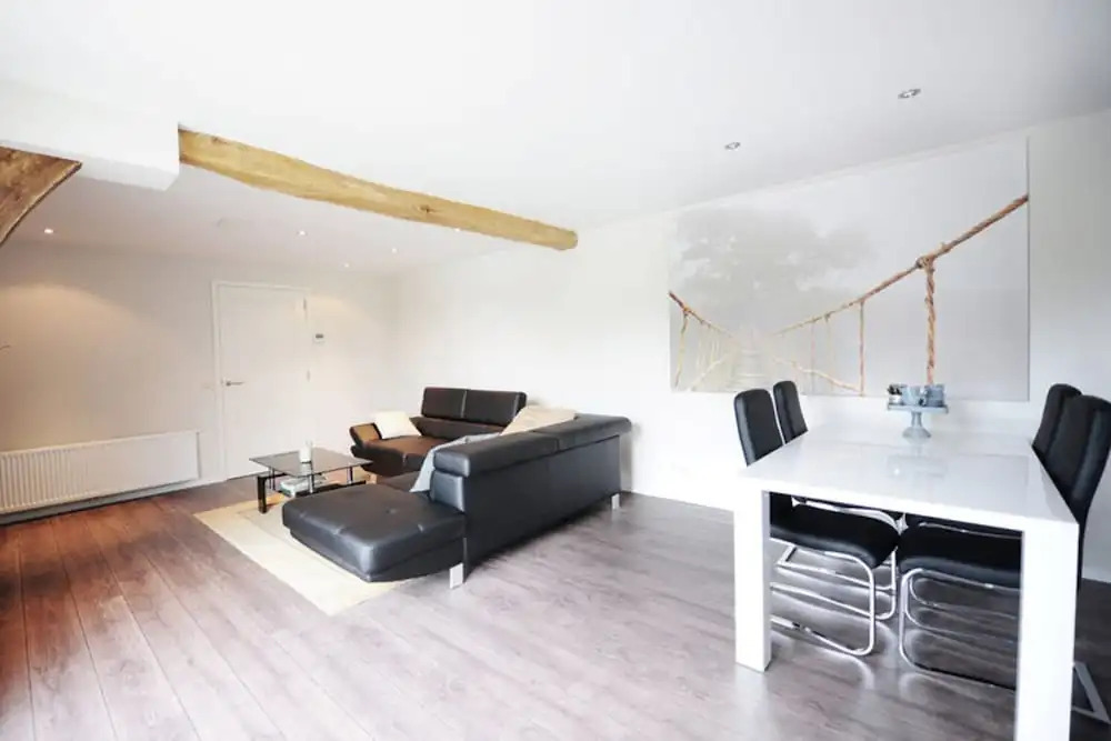Romantic Holiday Home With Plenty of Cycling and Walking Possibilities