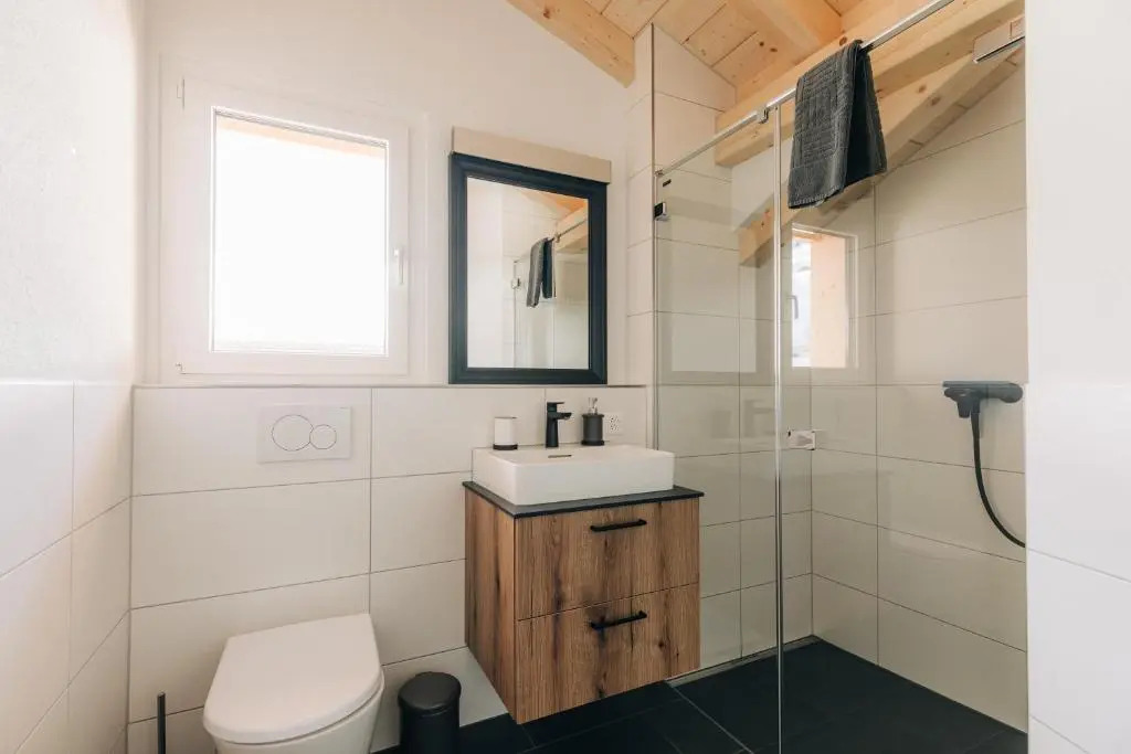 Chuenislodge3 neu&stilvoll, 2Balkone, echtes Bijou mit top-Aussicht