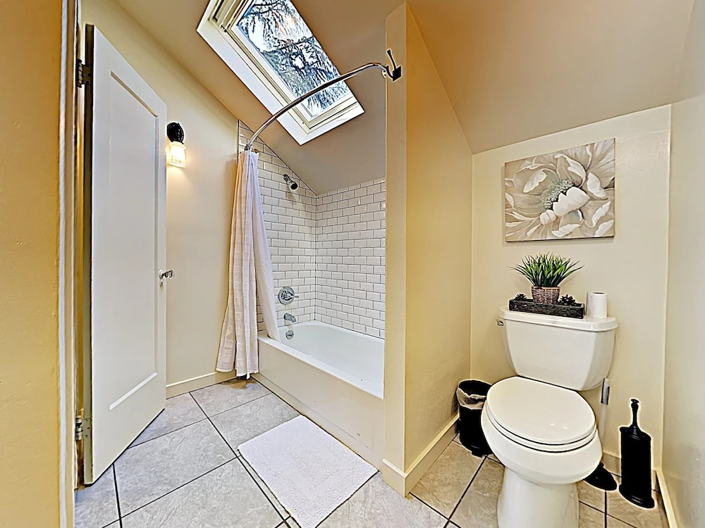 New Listing! Lovely & Spacious , Near Lake 4 Bedroom Home
