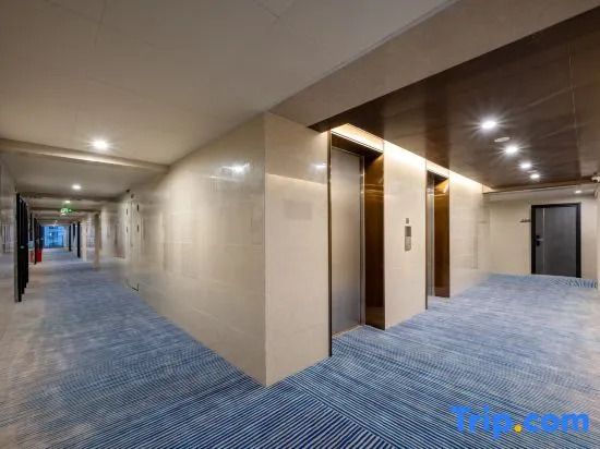 Boton International Hotel (Heyuan Jianji Shopping Center)