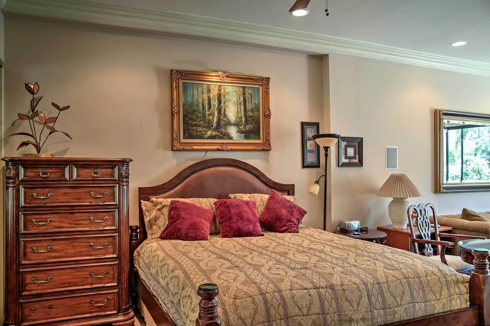 Palm Springs Golf Course Home: Private Pool & Spa!