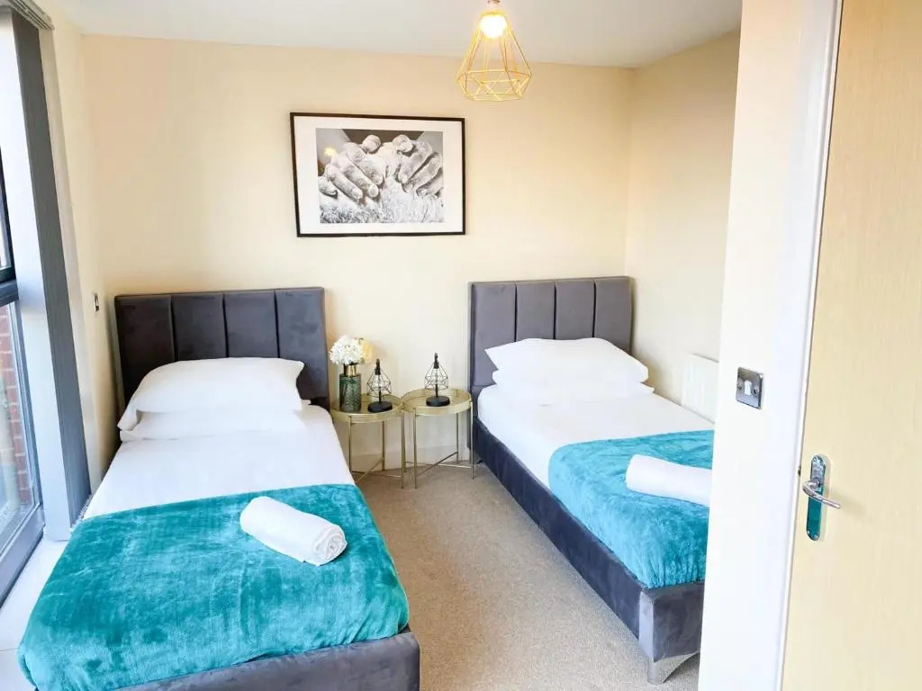 Tudors eSuites House City Centre Netflix