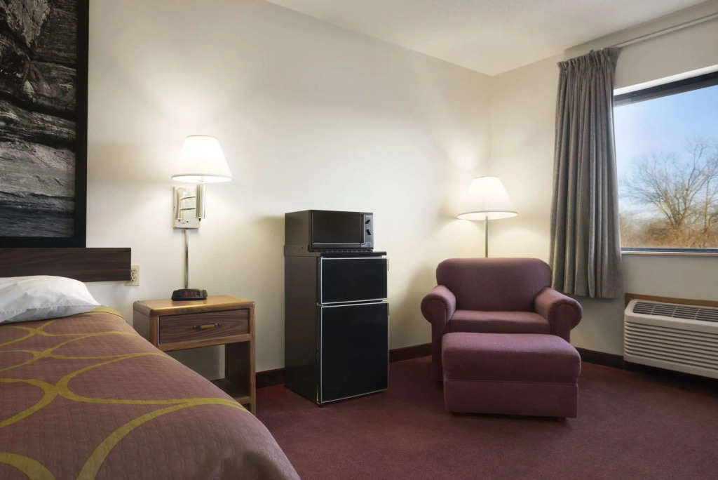 Super 8 by Wyndham Danville