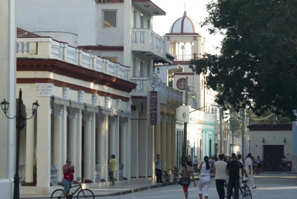 Islazul Royalton