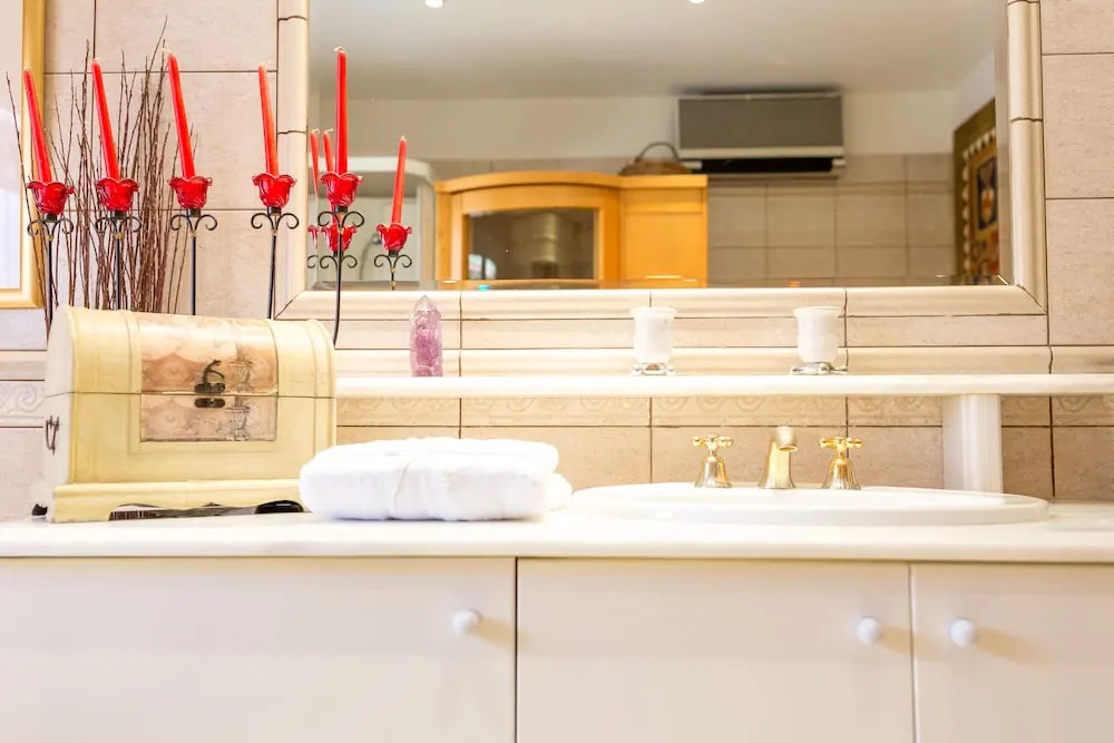 Athenian Luxury House