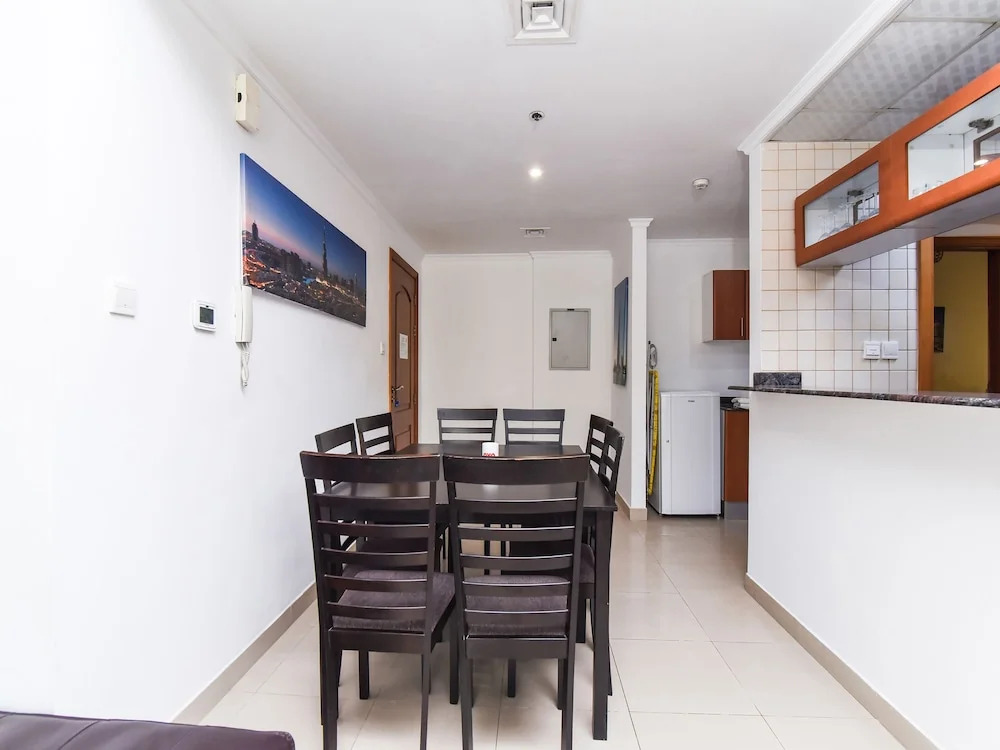 OYO Home 185 Marina Facing 2BHK