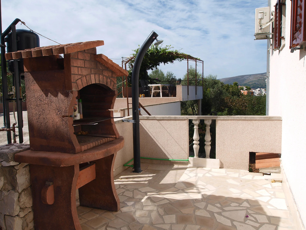 Apartment Miljus by Interhome