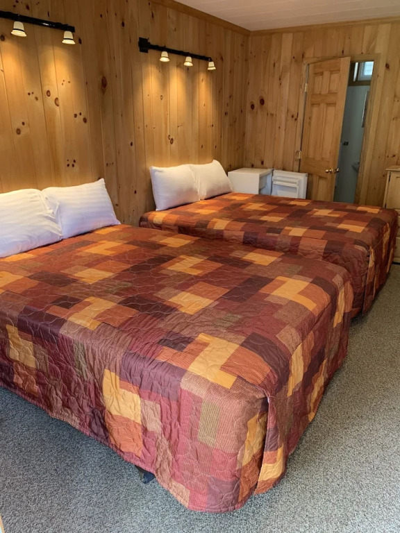 Whippoorwill Motel & Campsites
