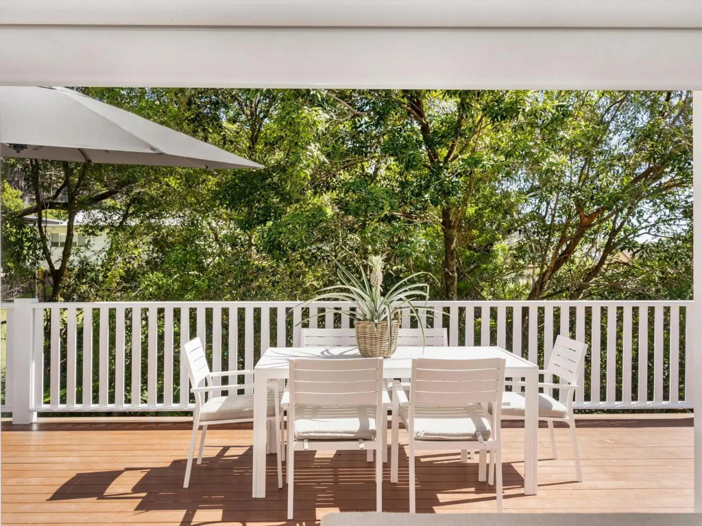 Sea Deck Hyams Beach